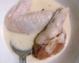 Hình bước làm 2 của món Cánh gà chiên mắm