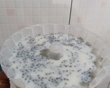 Foto langkah ke 3 dari resep Pudding Selasih with Fiber Creme.