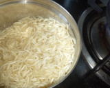 ரோட்டுக்கடை முட்டை ஃப்ரைடு ரைஸ் (Muttai fried rice recipe in tamil) ரெசிபி ஸ்டேப் 1 புகைப்படம்
