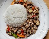Foto langkah ke 5 dari resep Tumis tongkol jantung pisang.