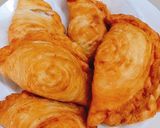Hình bước làm 3 của món Bánh gối xoắn ốc