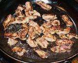 A picture of step 2 of Sautéed Beef Liver with Vegetables.