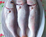 Foto del paso 1 de la receta: Guiso de marinero en cazuela con patatas y alguna que otra cosa