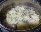A picture of step 2 of Vegetables soup.