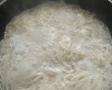 A picture of step 2 of Veg Hakka noodles.