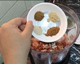 A picture of step 2 of Gilafi Kabab.