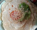 Foto langkah ke 4 dari resep Tortilla / Kebab.