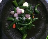Foto langkah ke 3 dari resep Balado Cumi Cabe Ijo.