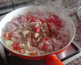 Foto del paso 1 de la receta: Judías verdes encebolladas con pimiento rojo