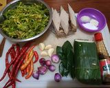 Foto langkah ke 1 dari resep Tumis Bunga Pepaya dengan Tempe dan Ikan Cue.