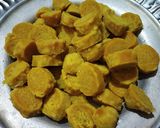राजस्थानी बेसन गट्टे की सब्जी (rajasthani besan gatte ki sabzi recipe in Hindi) रेसिपी चरण 3 फोटो