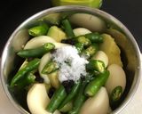 A picture of step 4 of Creamy Avocado Dip.