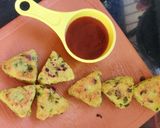 A picture of step 3 of Poha roti tikki.