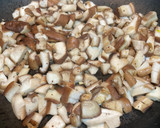 Foto del paso 1 de la receta: Auténtica receta italiana-Risotto ai funghi (con setas)