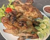 Foto langkah ke 8 dari resep Ayam Ingkung Bumbu Klaten.