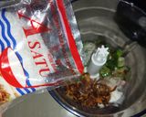 Foto langkah ke 2 dari resep Tahu Bakso Ayam Jamur Saus Mentai.