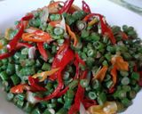 Foto langkah ke 5 dari resep Menu Sarapan Diet: Tumis Kacang Panjang Kecap Ikan.
