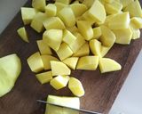 Pas rețetă Ciorbă cu ciolan afumat cu iaurt și tarhon 2 fotografie