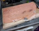 Foto del paso 1 de la receta: Salmón dorado en salsa de perejil