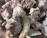 Foto langkah ke 1 dari resep Daging Sapi Bumbu Kuning.