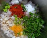 झुणका (Zunka Recipe In Marathi) रेसिपी स्टेप 2 फोटो 