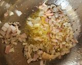 A picture of step 2 of Sponge gourd sabji.