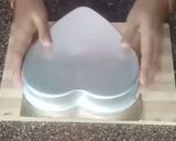 A picture of step 5 of Oreo biscuit cake.