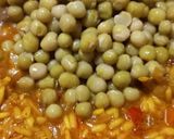 Foto del paso 4 de la receta: Guiso de Arroz con Pollo Azafranado