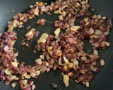 Foto del paso 2 de la receta: Potaje de garbanzos y espinacas muuuuy versionado