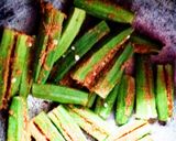 सिंपल फ्राई भिंडी (simple fry bhindi recipe in Hindi) रेसिपी चरण 4 फोटो