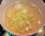 Hình bước làm 2 của món Mì tươi tự làm ăn với canh bò viên