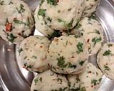 A picture of step 2 of Crispy Poha Tikki.