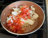 A picture of step 2 of Shrimp with String Beans.