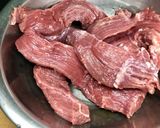 Hình bước làm 1 của món Bò hong đùi bên bếp 😜 (Thịt gác bếp)