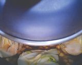 Foto del paso 5 de la receta: Pollo guisado con hinojo y Garbanzos