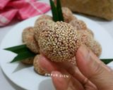 Foto langkah ke 9 dari resep Onde onde Buah Naga.