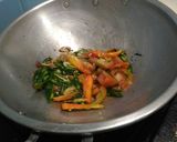 Foto langkah ke 4 dari resep Tumis Kikil Kacang Panjang Saos Tiram.