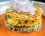 A picture of step 1 of Paneer Steak on spinach rice with makhani gravy.