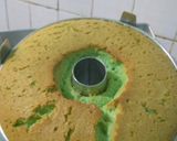 Foto langkah ke 5 dari resep Chiffon Pandan Full Putih Telur.