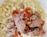 A picture of step 3 of My Macaroni cheese with Tomatoes and Tuna. 😘.