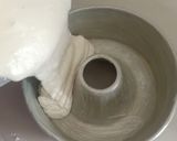 Foto langkah ke 4 dari resep Bolu Pisang Kukus.