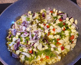 Foto del paso 1 de la receta: Fideuá con verduras y lomo de cerdo