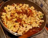 A picture of step 4 of Cauliflower parantha.