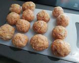 Foto del paso 4 de la receta: Albóndigas con pisto🍲