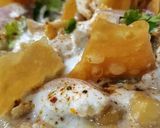A picture of step 4 of Dahi Baday Papri Chat.