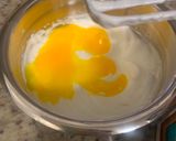 A picture of step 5 of Soufflé egg omelette.