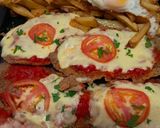 Foto del paso 11 de la receta: Una Súper Napolitana con Fritas a Caballo #MundialdelaMilanesa