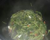 Foto langkah ke 3 dari resep Kangkung ca _magic com_.