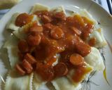 Foto del paso 4 de la receta: Ravioles con salsa y salchichas de Viena