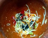 รูปขั้นตอนการทำที่ 7 ของ ส้มตำปูปลาร้า